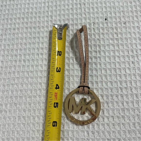 Michael Kors Gold Keychain Purse Charm MK LOGO - Picture 4 of 8